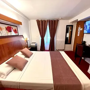 3* Hotel Le Nouvel Du Theatre