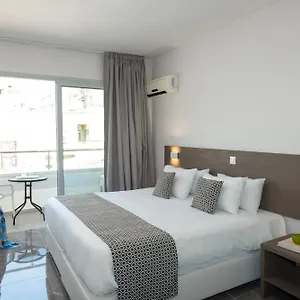 بليزر ريزيدنس 2*, لارنكا قبرص