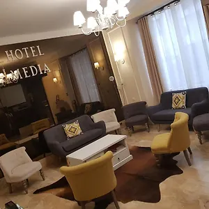 3* Hotel Média