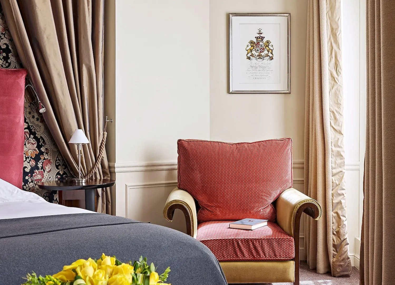 La Tremoille Paris Hotel