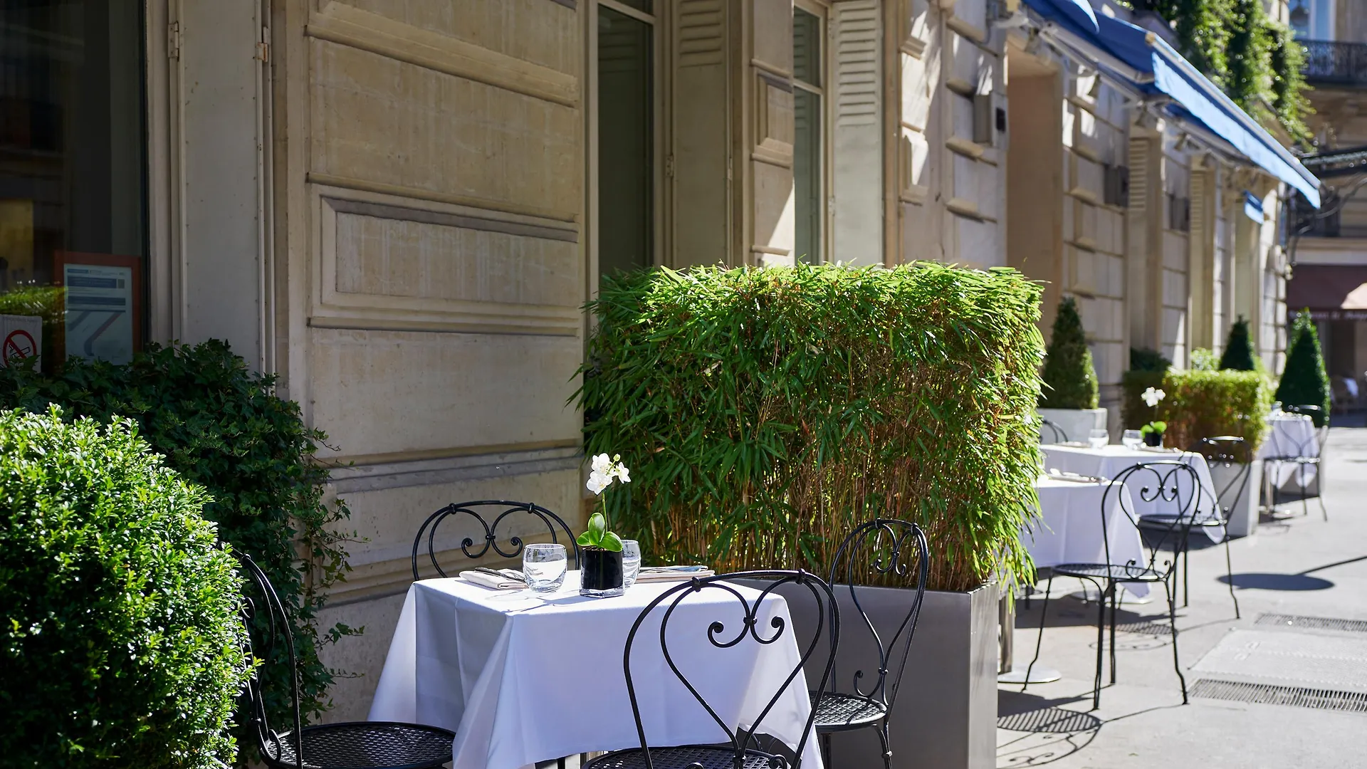 La Tremoille Paris Hotel