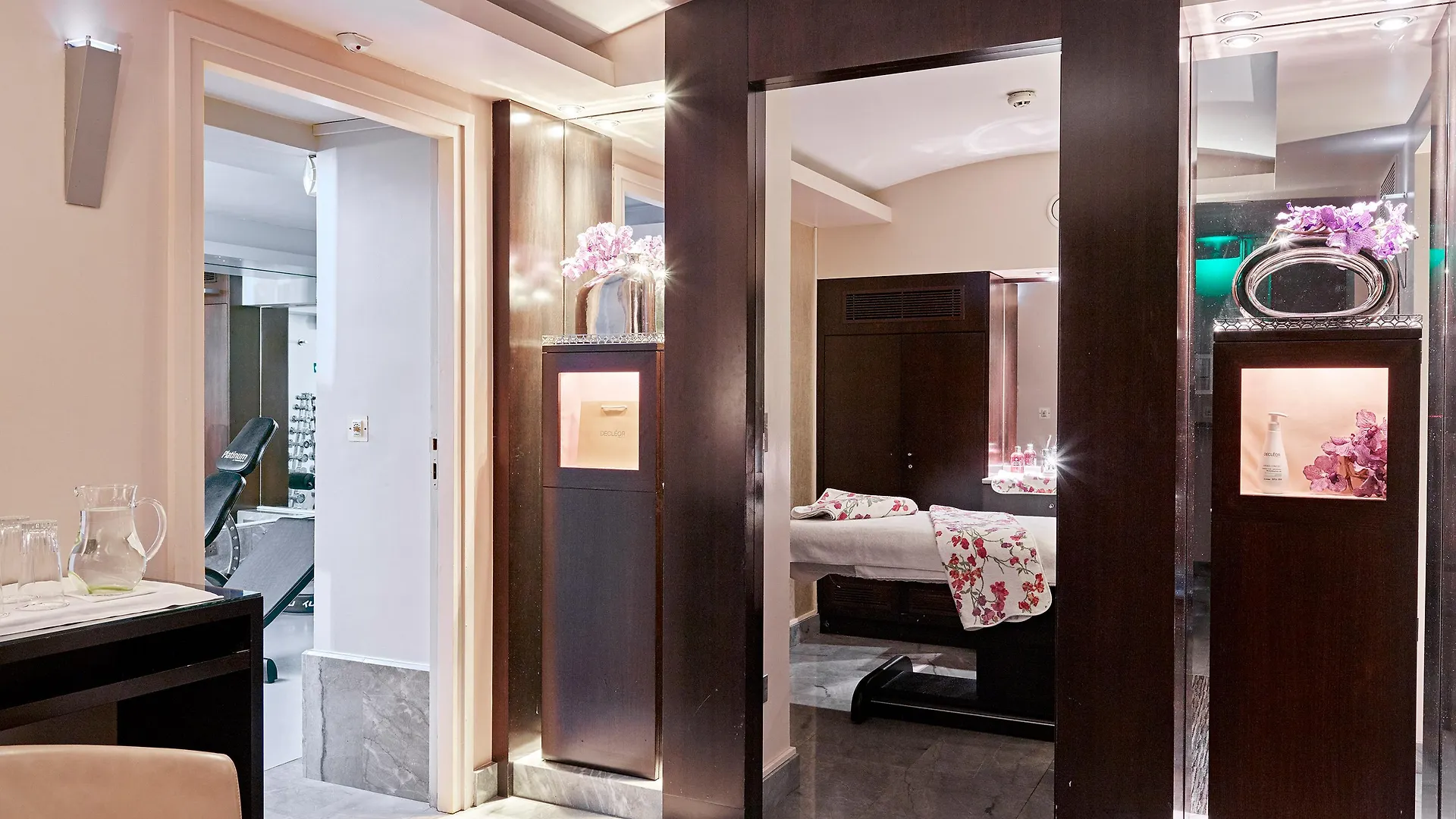 Hotel La Tremoille Paříž
