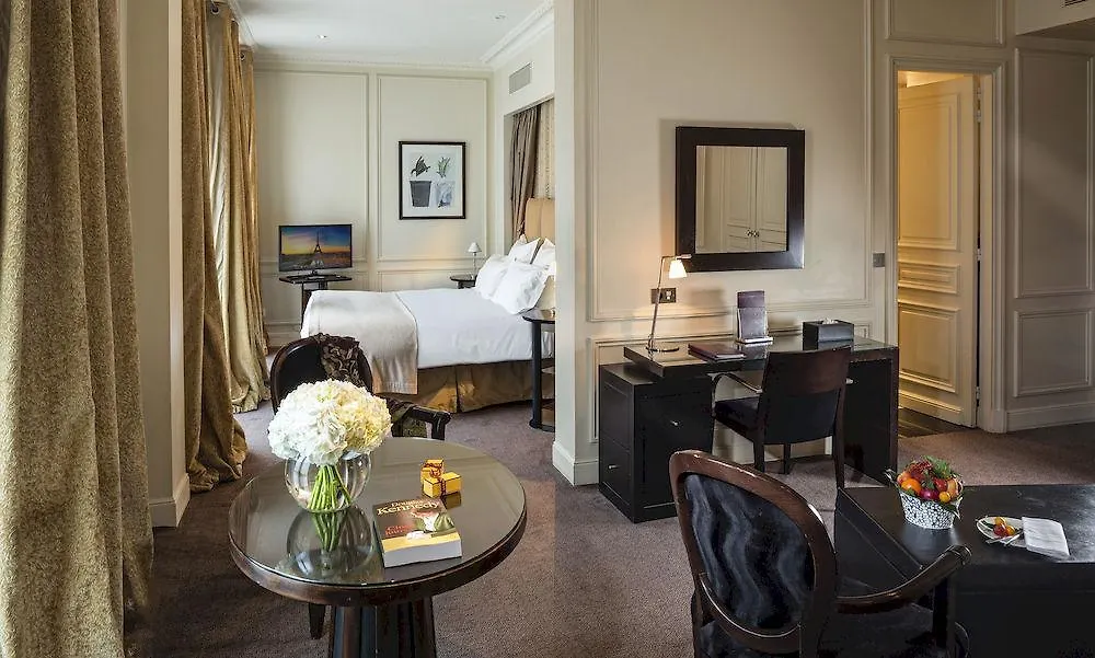 La Tremoille Paris Hotel