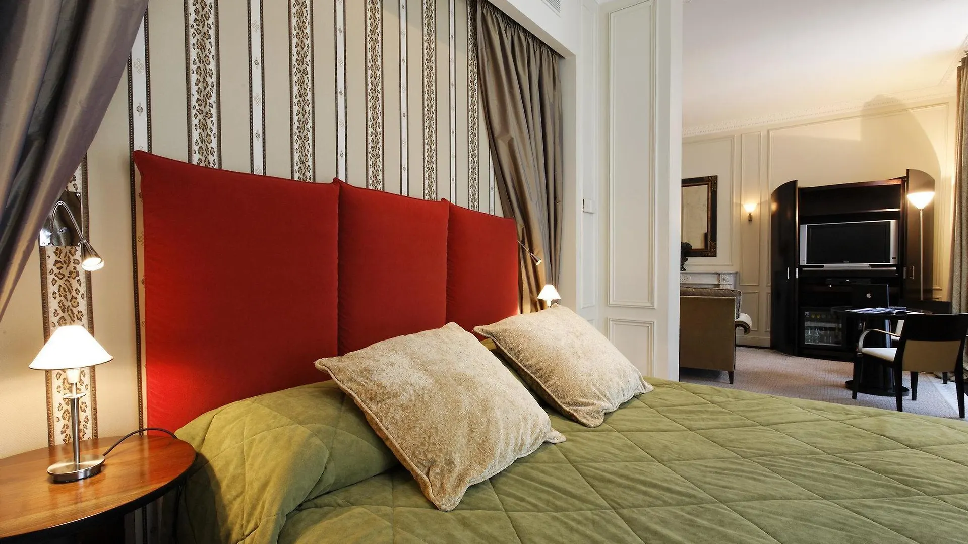 Hotel La Tremoille Paříž